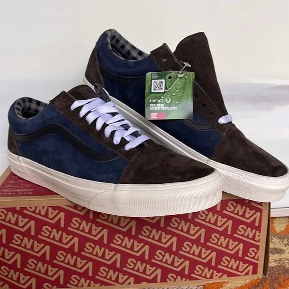 Vans Men’s Old Skool
Pig Suede Plaid Brown Navy
VN0007NTBF1
Sneakers - Picture 5 of 16